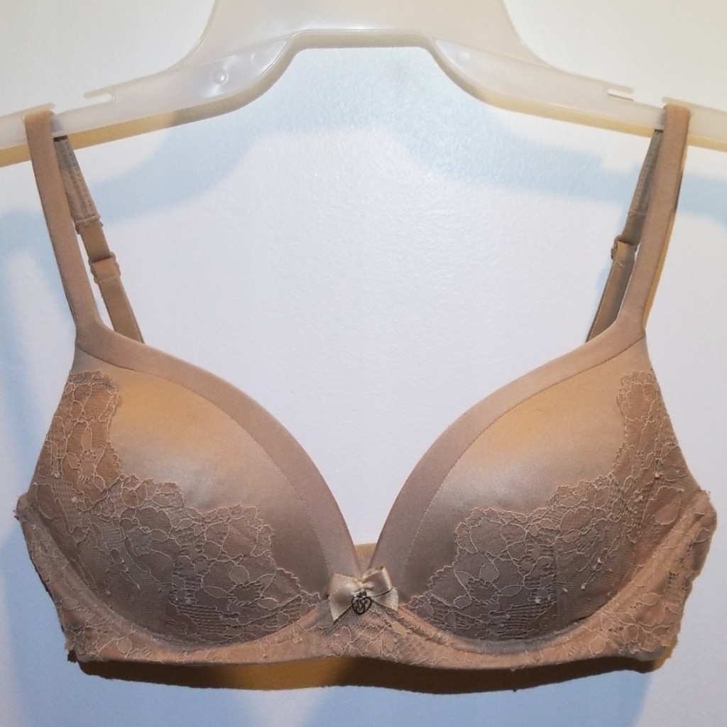 32d Bra